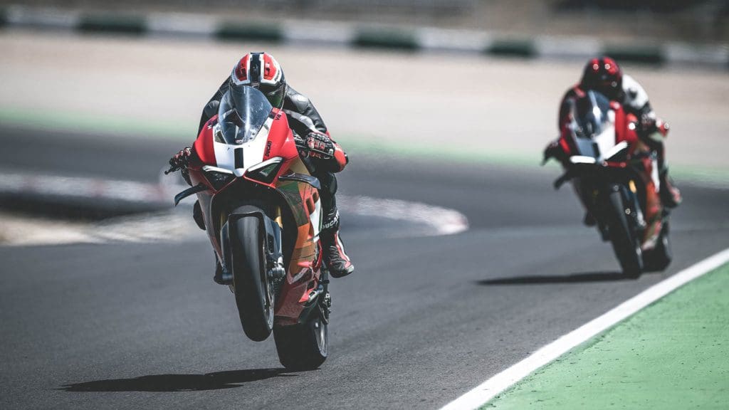 Panigale V4 R , Circuitmotor op straat: hier is de nieuwe <strong>Panigale V4 R</strong>