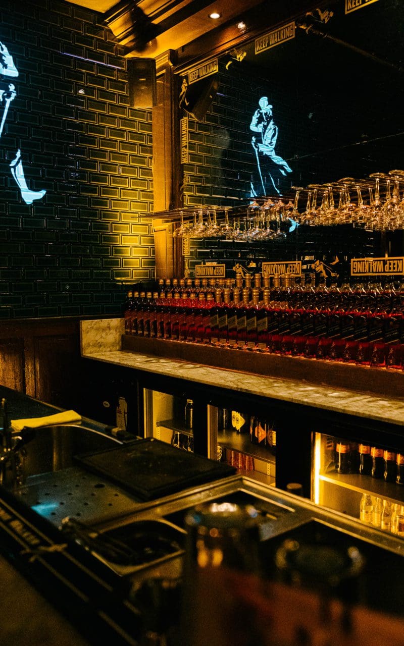 , Whiskycocktail-pairing op niveau: <strong>Johnnie Walker</strong> opent pop-up-restaurant in Amsterdam