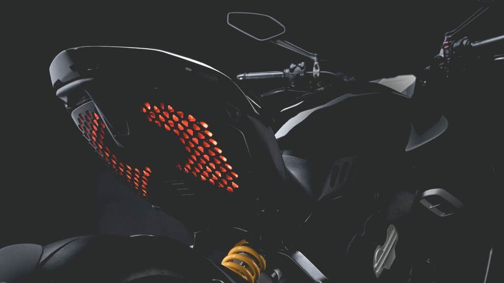 Ducati Diavel V4: elegante Italiaanse bodybuilder op wielen