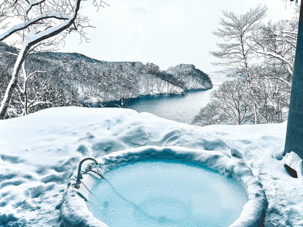 Sneeuw, <strong>Airbnb Finds:</strong> skip de autobahn, pak een wintersportvilla in Japan