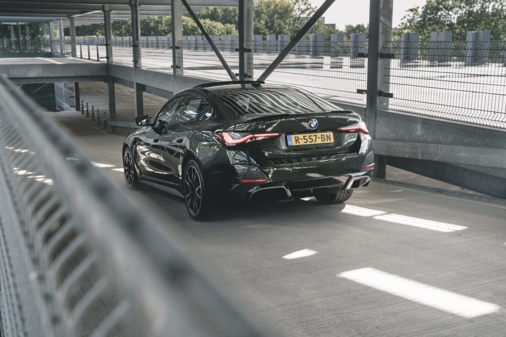 Best of both worlds: BMW i4 M50