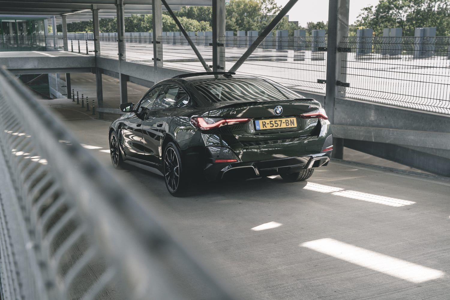 Best of both worlds: BMW i4 M50
