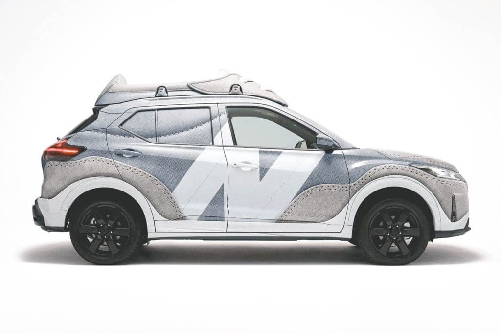 Nissan dropt rijdende New Balance-sneaker