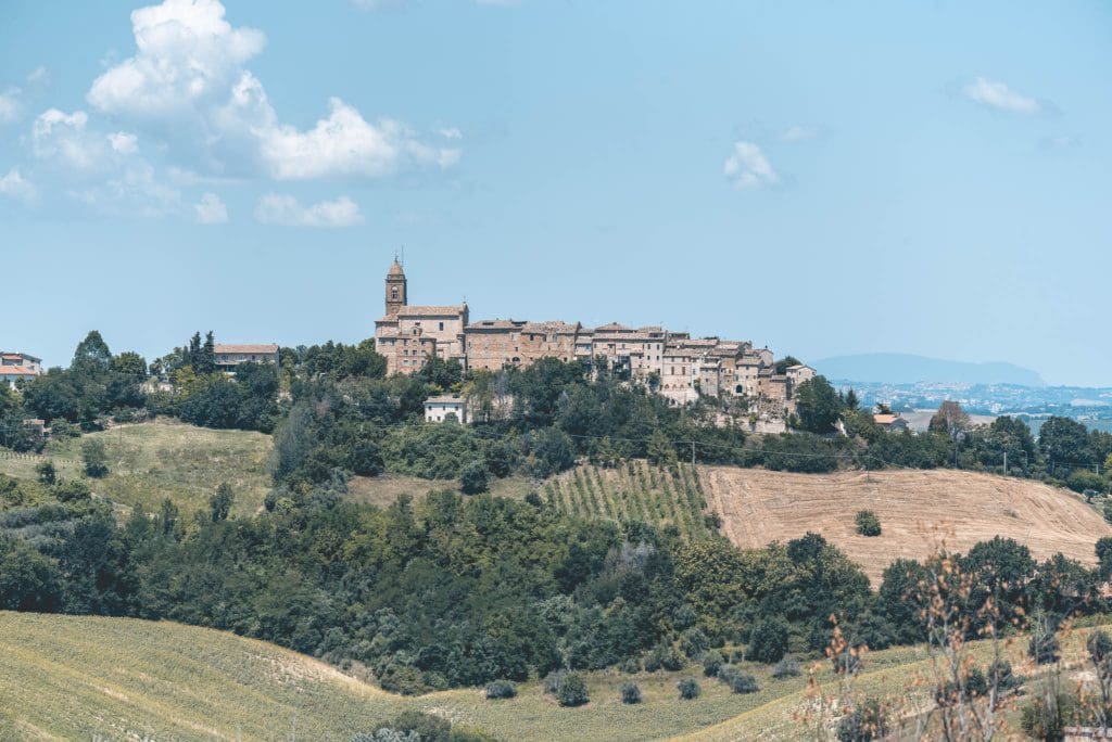 Vriendenweekend-goals: huur een Italiaans dorpje vanaf €1500