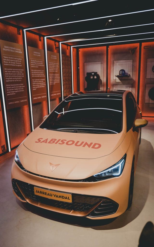 , <strong>CUPRA</strong> draait aan de ambassadeursknoppen met <strong>DJ Jarreau Vandal</strong>