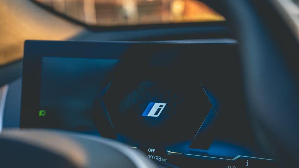 BMW iX M60, Popcorn op schoot en gaan: <strong>de BMW iX M60 getest</strong>