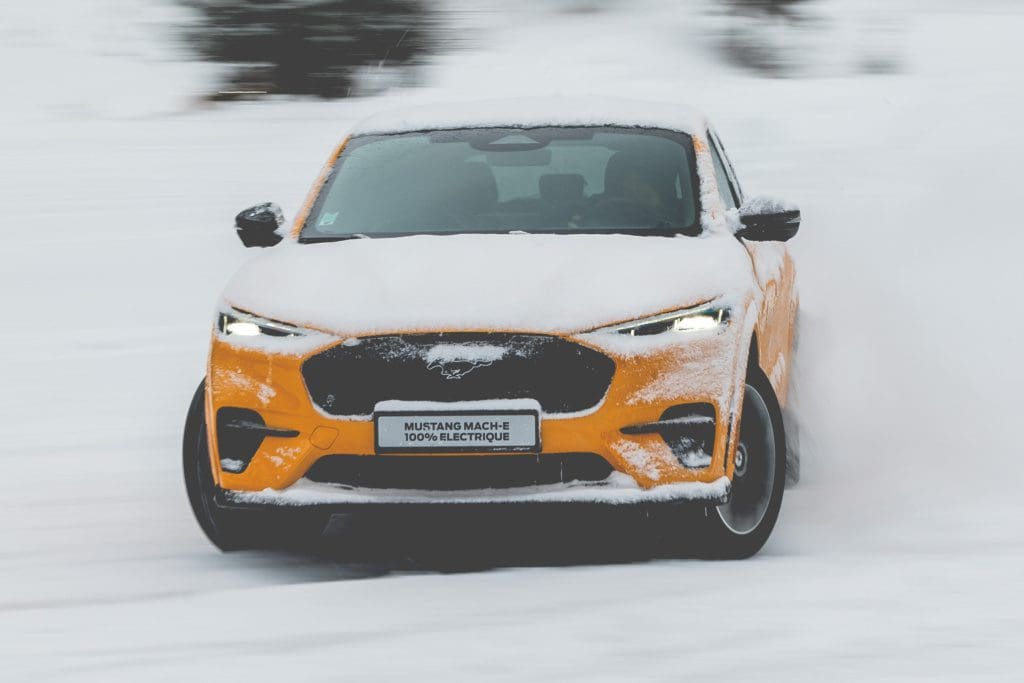 , Ice drifting in de Alpen met de <strong>Mustang Mach-E GT</strong>