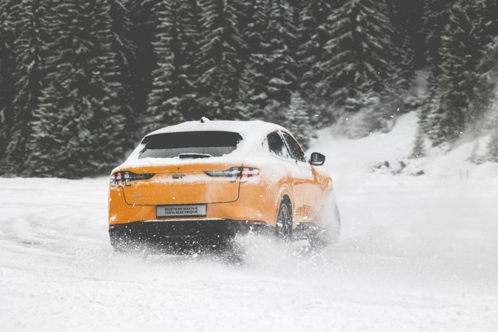 , Ice drifting in de Alpen met de <strong>Mustang Mach-E GT</strong>