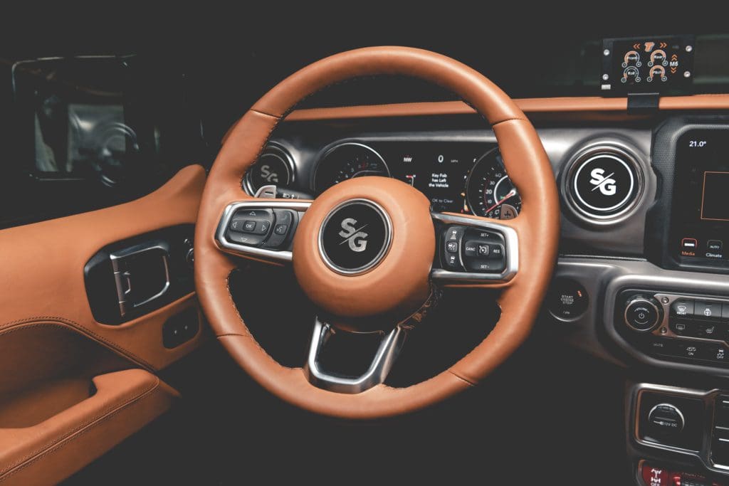, <strong>Sam&#8217;s Garage</strong> tilt de Wrangler naar een volledig nieuw niveau