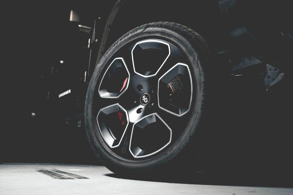 , <strong>Sam&#8217;s Garage</strong> tilt de Wrangler naar een volledig nieuw niveau