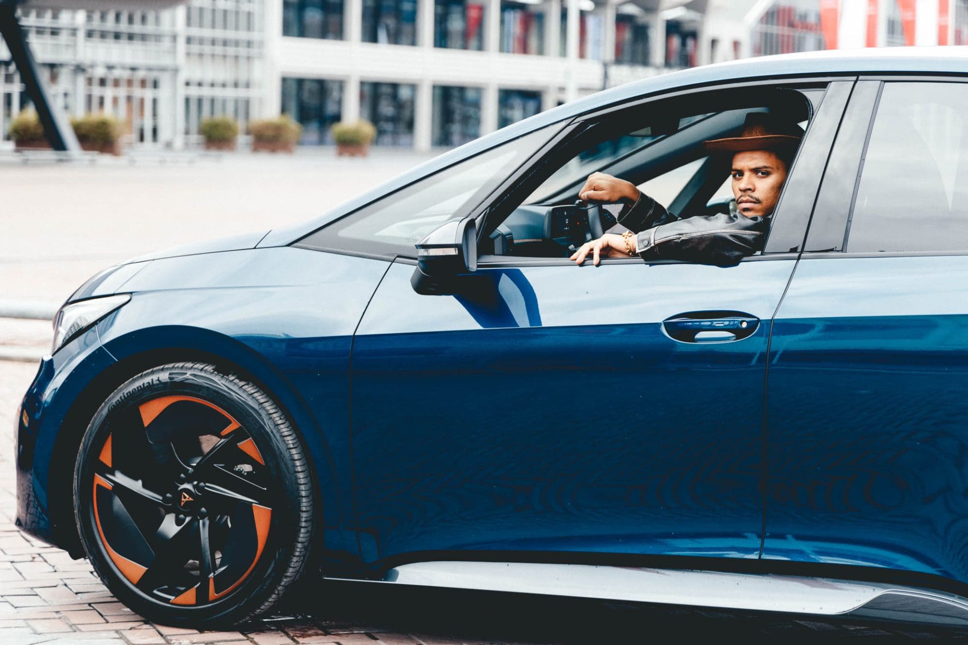 , The naked deejay <strong>Jarreau Vandal</strong> over passie, energie en&#8230; zijn auto