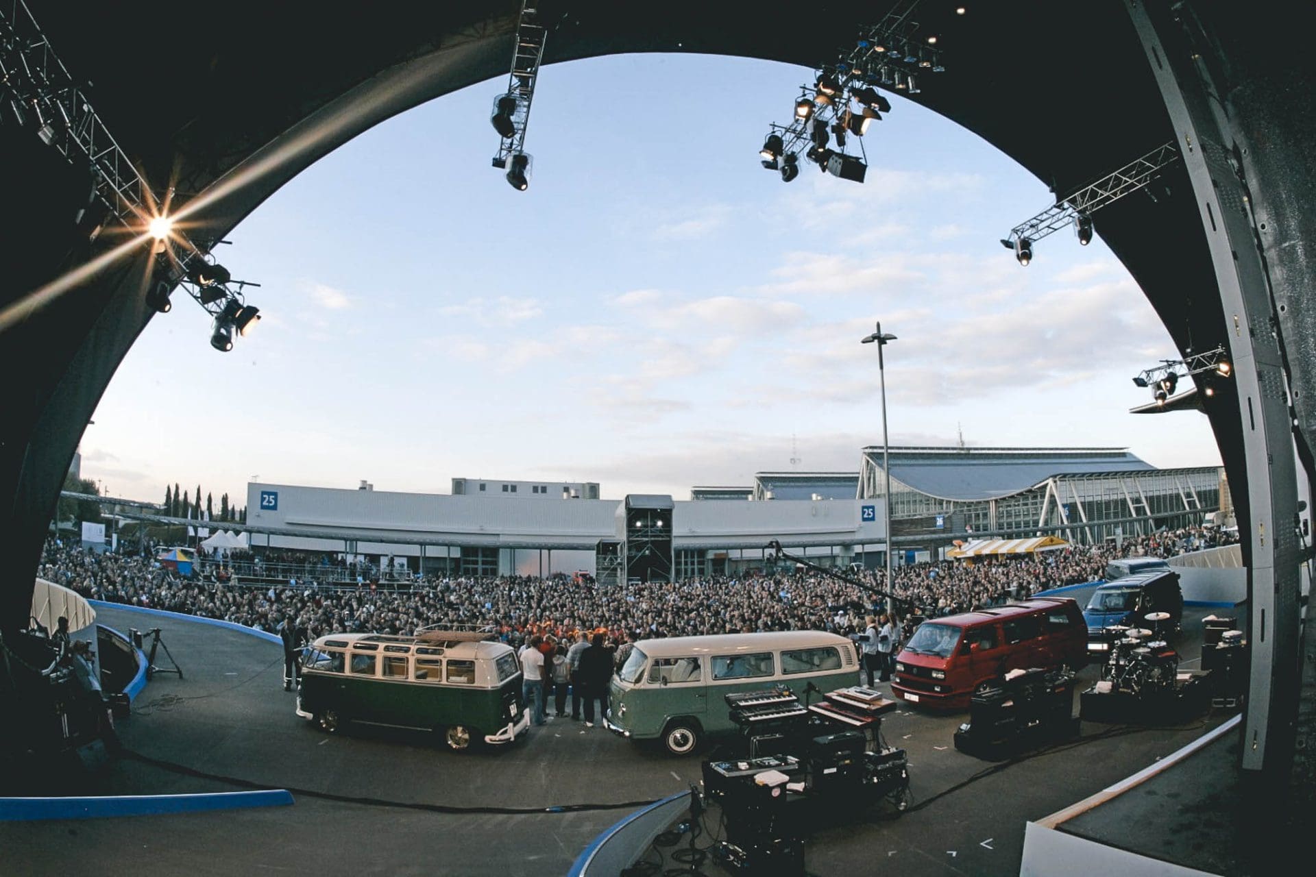 Volkswagen bus festival, Volkswagen brengt iconisch <strong>VW Bus Festival</strong> weer terug