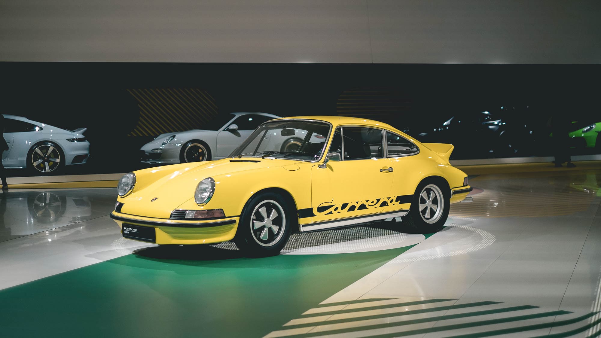 Kunst- en vliegwerk: DJI-drone laat Porsche Museum zien