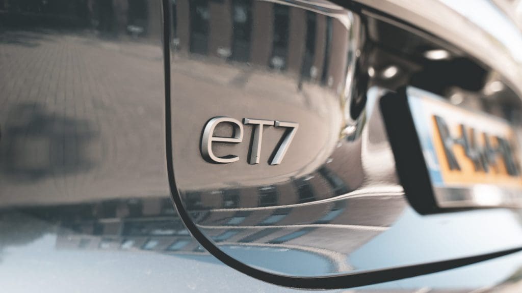 NIO, <strong>Dubbeltest EL7 &#038; ET7:</strong> familie NIO heerst als een Chinese keizer op de weg