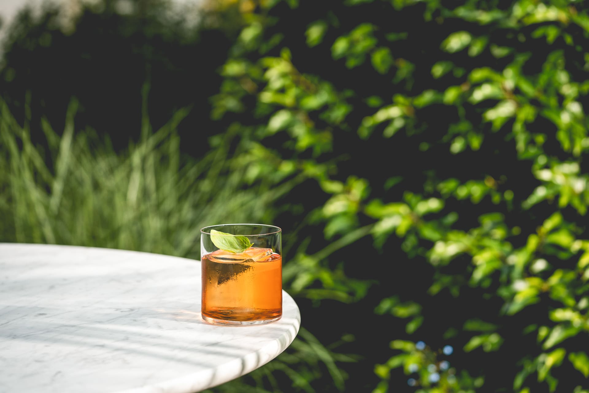 Drie ultieme zomerse whiskey-cocktails, volgens de beste bartenders van NL