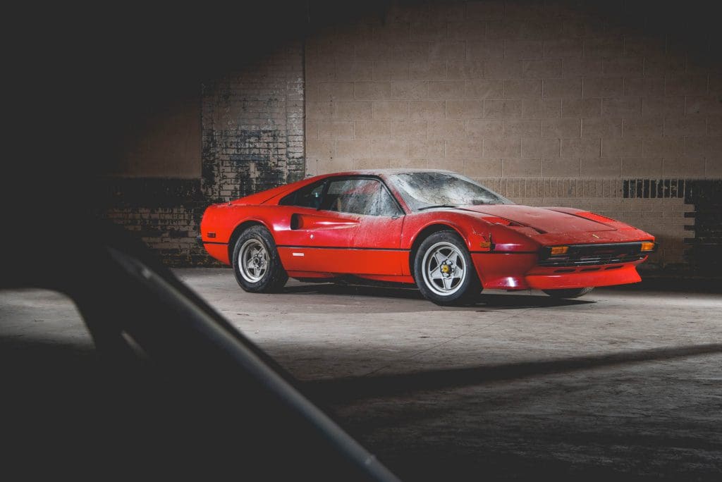 barn find, Ultieme barn find-veiling: <strong>20 vintage Ferraris</strong>