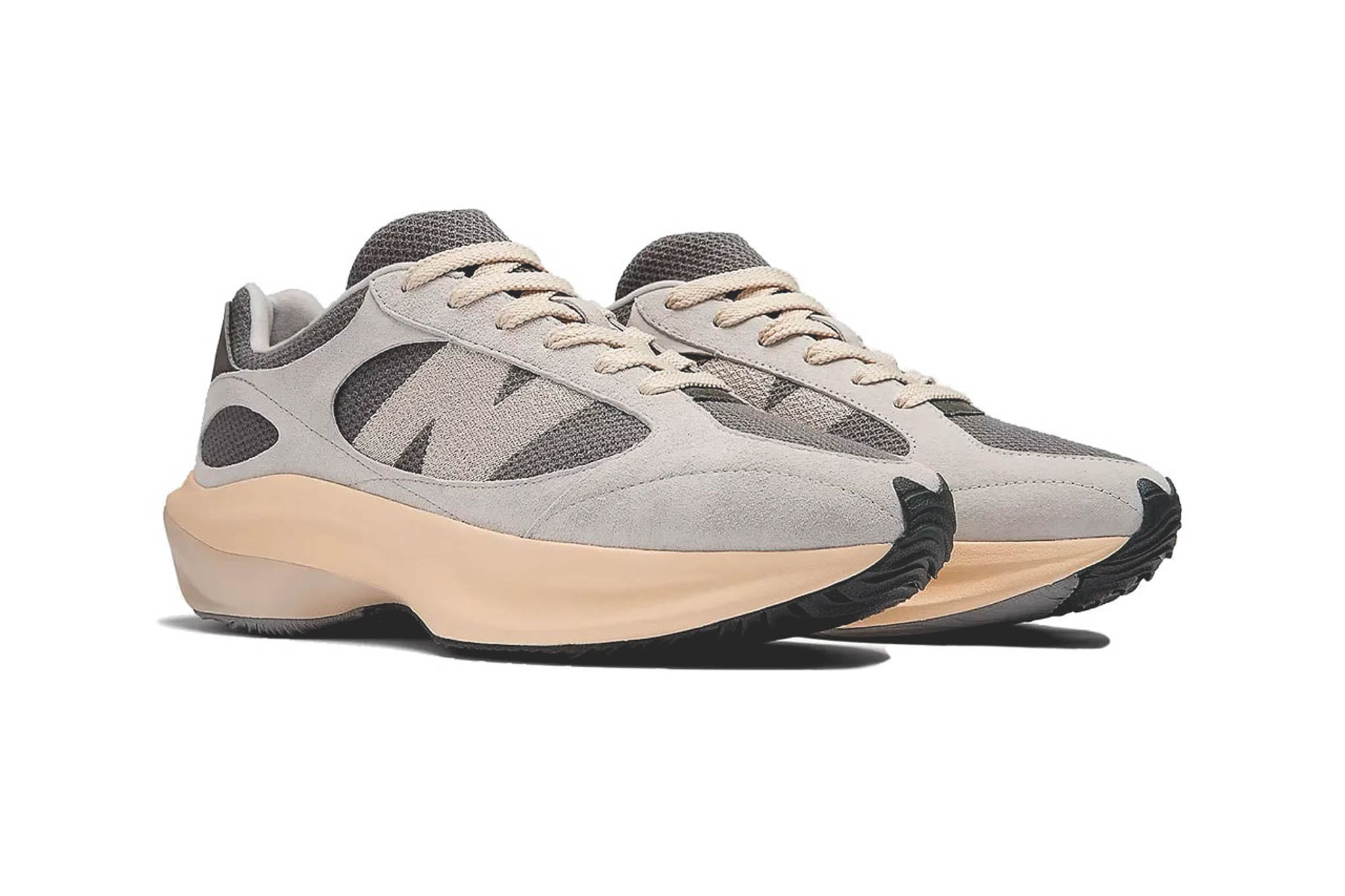 Futuristische New Balance WRPD Runner wordt grijsgedraaid