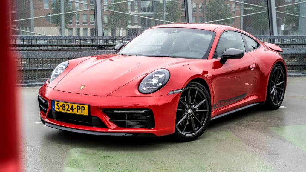 Porsche 911 Carrera T, Ouderwets gasgeven en schakelen met de <strong>Porsche 911 (992) Carrera T</strong>