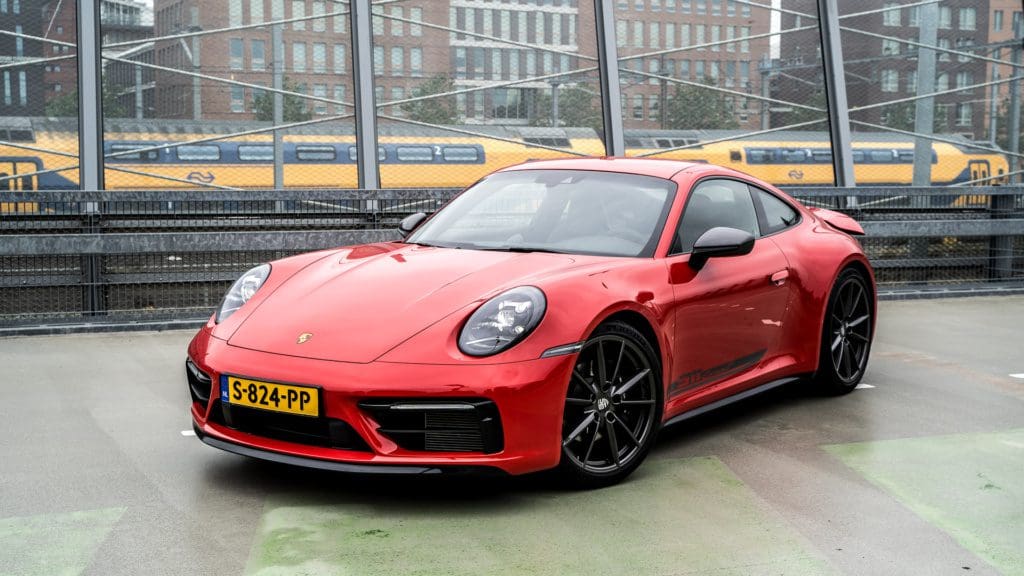 Porsche 911 Carrera T, Ouderwets gasgeven en schakelen met de <strong>Porsche 911 (992) Carrera T</strong>