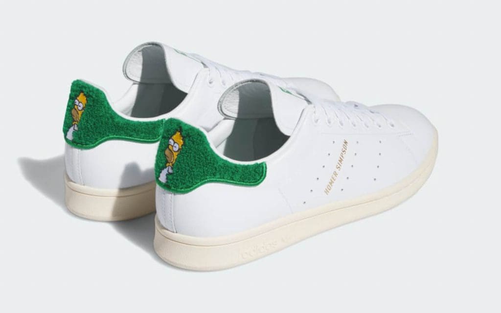 Hier vind je de adidas Stan Smith Homer Simpson-sneakers