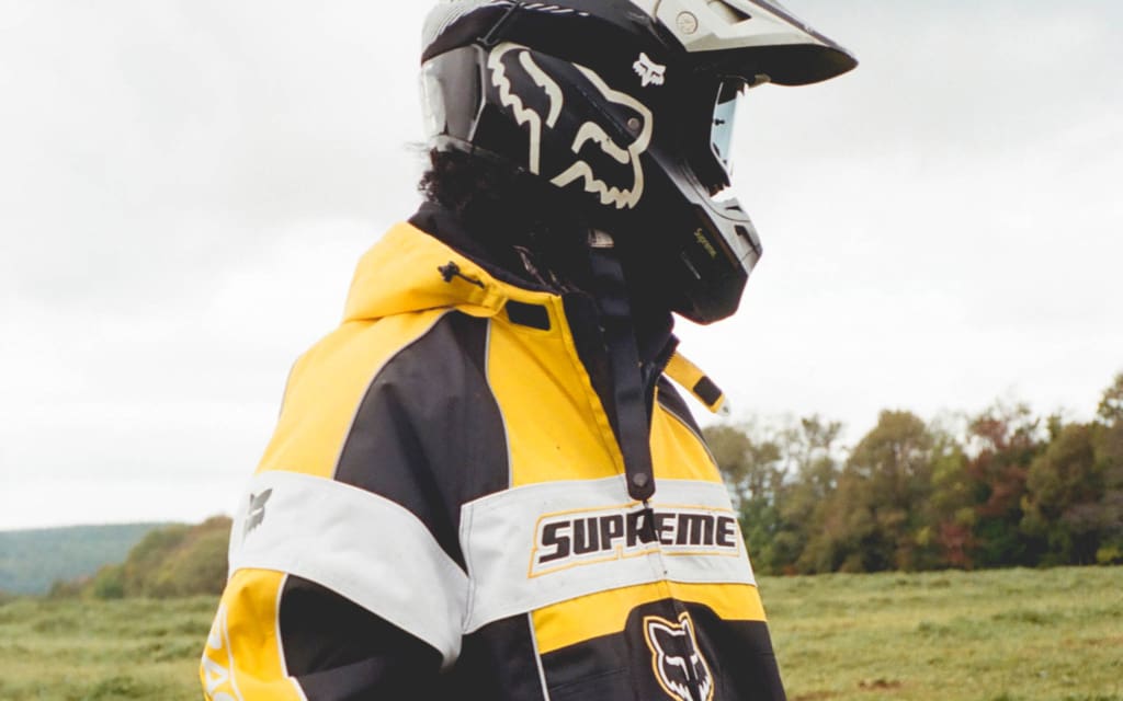 Supreme neemt ook de motorcross over in nieuwe Fox Racing collab