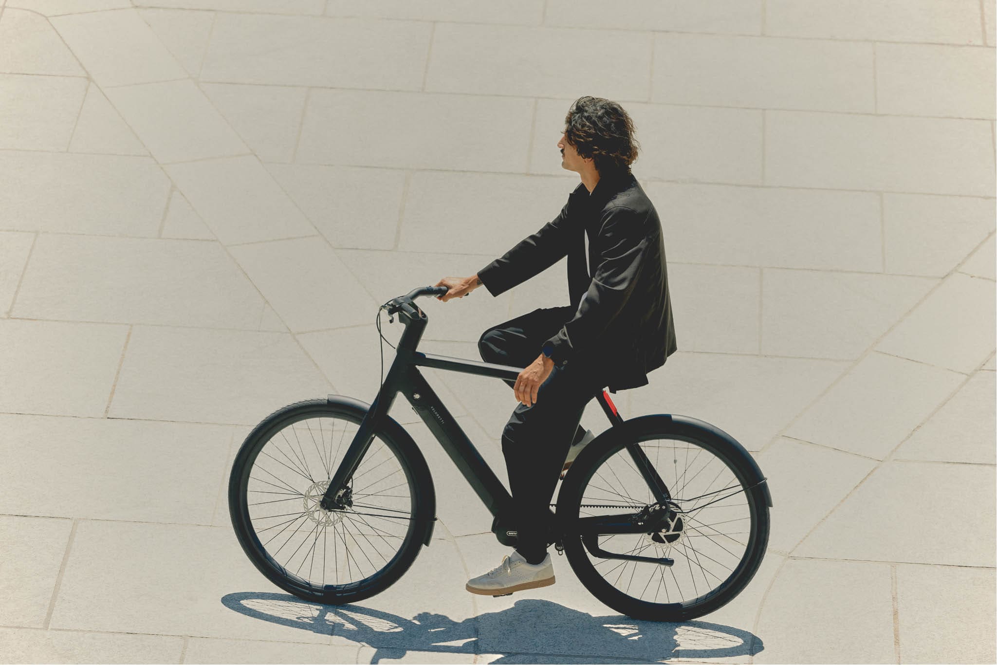 Minimalistisch en technologisch wonder op wielen: Veloretti Electric Two