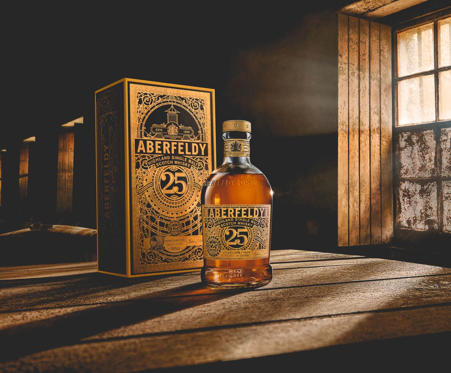 ABERFELDY, <strong>Gouden touch:</strong> ABERFELDY viert 125-whisky-ervaring met exclusief gebottelde whisky