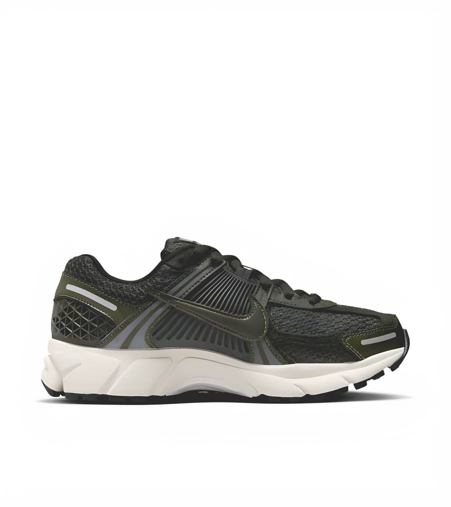 'Cargo Khaki' colorway, Nike geeft de <strong>Zoom Vomero 5</strong> heerlijke fall-upgrade