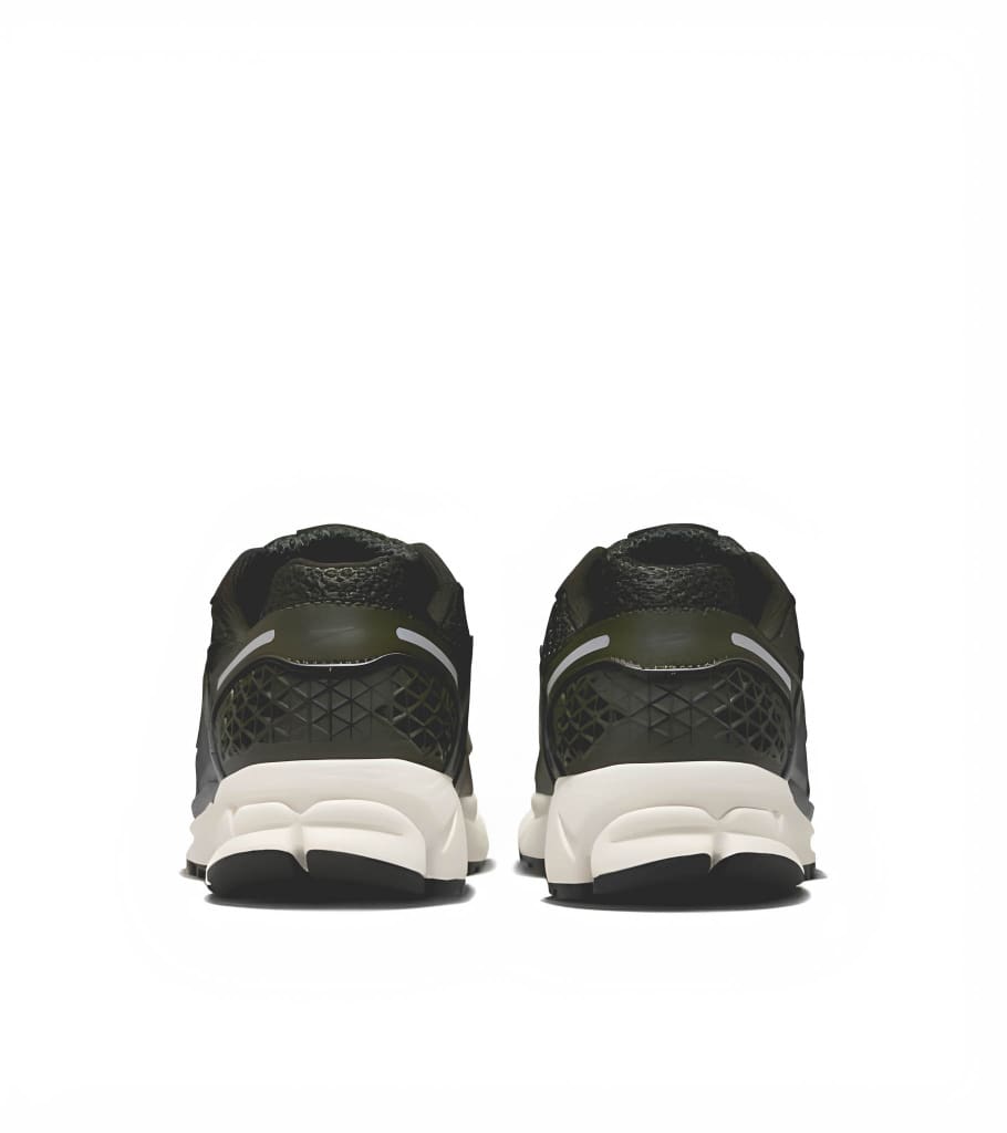 'Cargo Khaki' colorway, Nike geeft de <strong>Zoom Vomero 5</strong> heerlijke fall-upgrade