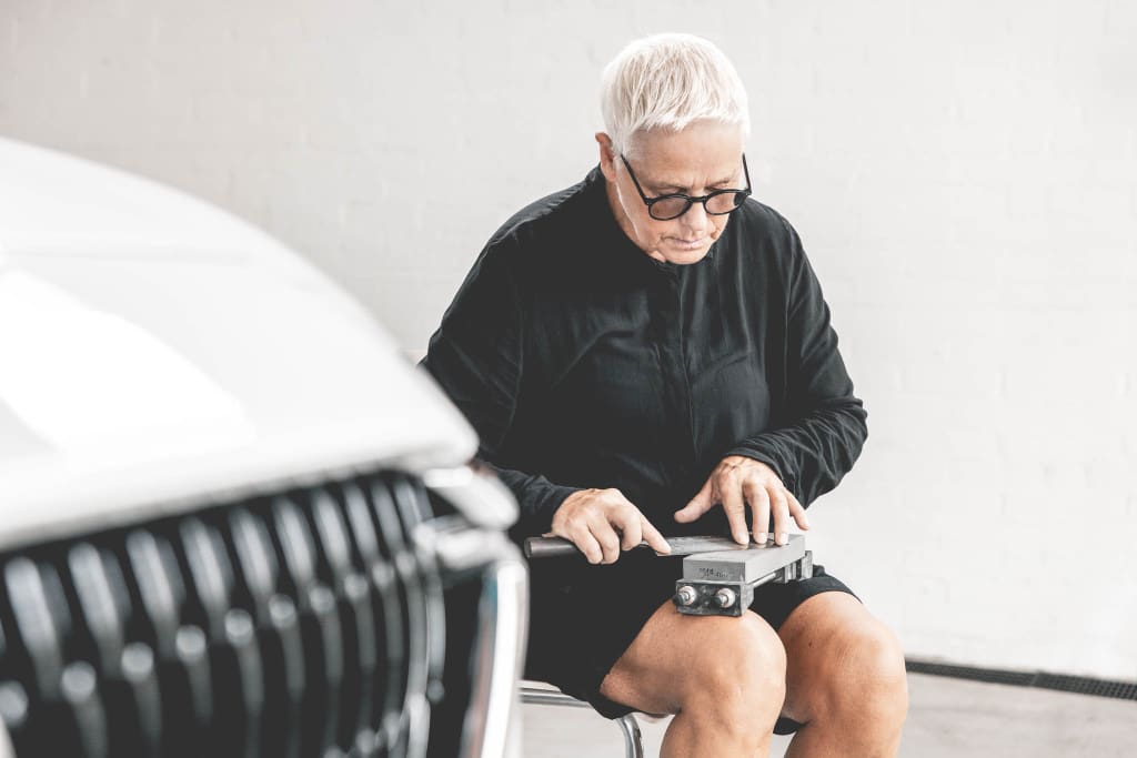 , Op zoek naar <strong>Mazda&#8217;s vakmanschap</strong> in de kunst van Japans messen slijpen