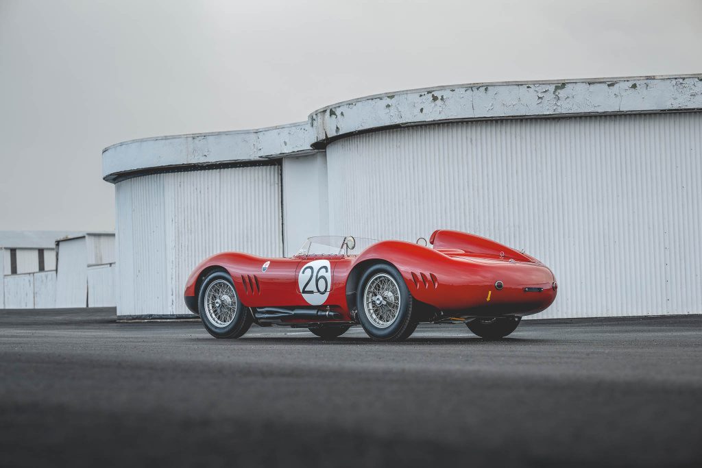 RM Sotheby’s veilt tijdloze schoonheid van de 1957 Maserati 200SI