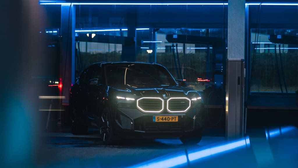 Toonbeeld van de nieuwe, excentrieke supercargeneratie: de BMW XM