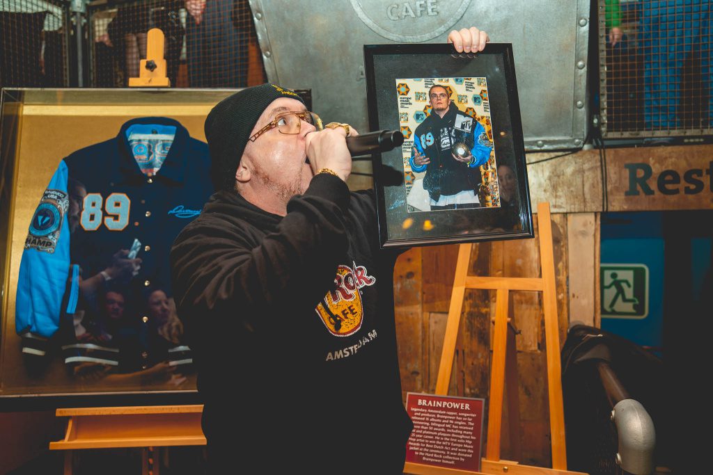 Hard Rock Cafe, <strong>Hard Rock Cafe Amsterdam</strong> viert 25-jarig jubileum in stijl