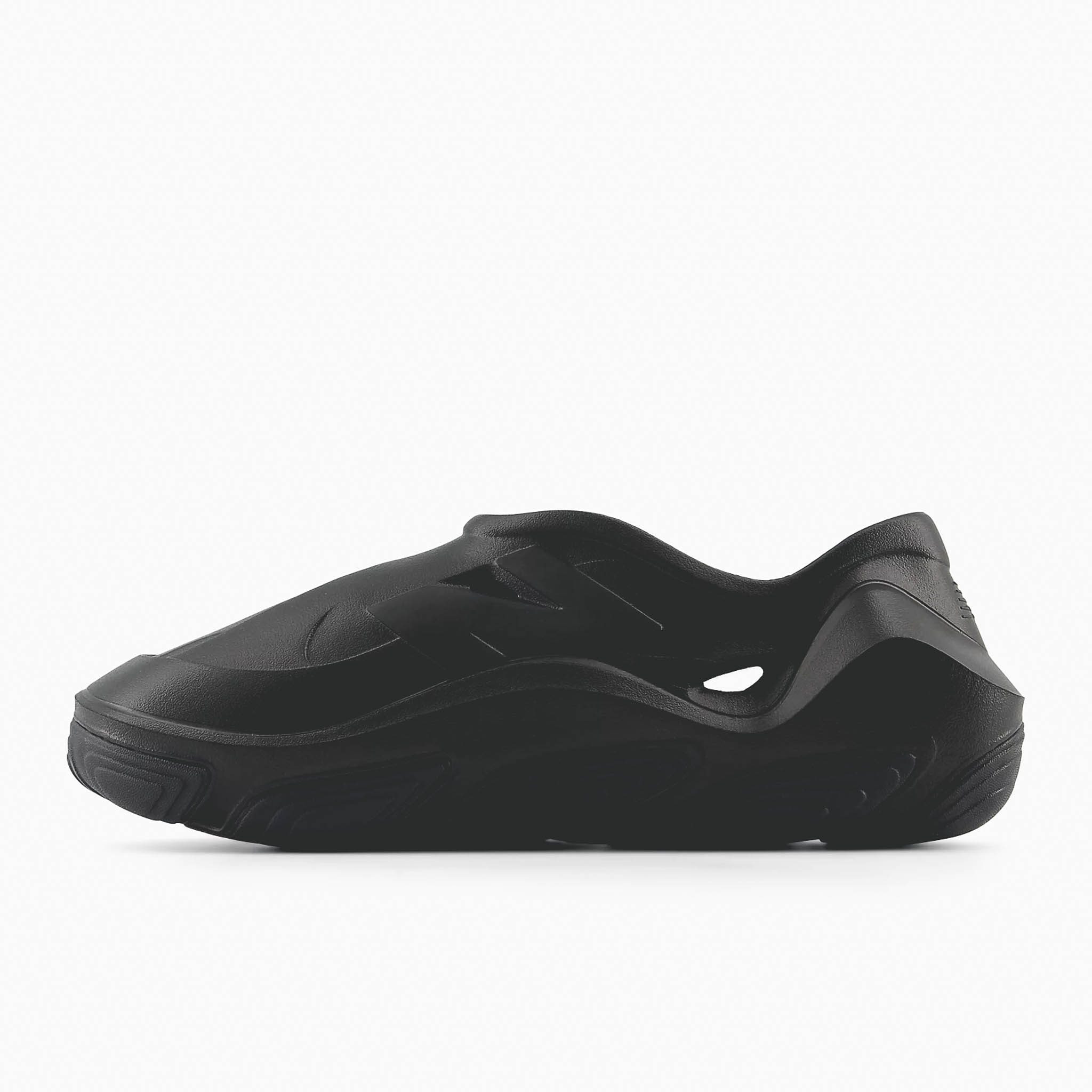 New Balance vaart in Foam-gevulde wateren met RCVRY