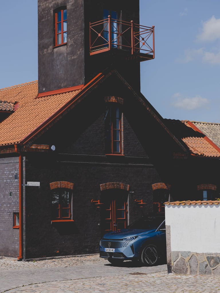 Peugeot E-5008, Scandinavische roadtrip met de esthetische <strong>zevenklapper van Peugeot</strong>