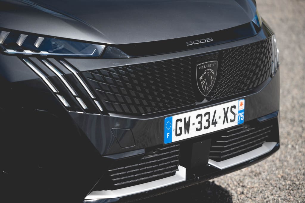 Peugeot E-5008, Scandinavische roadtrip met de esthetische <strong>zevenklapper van Peugeot</strong>