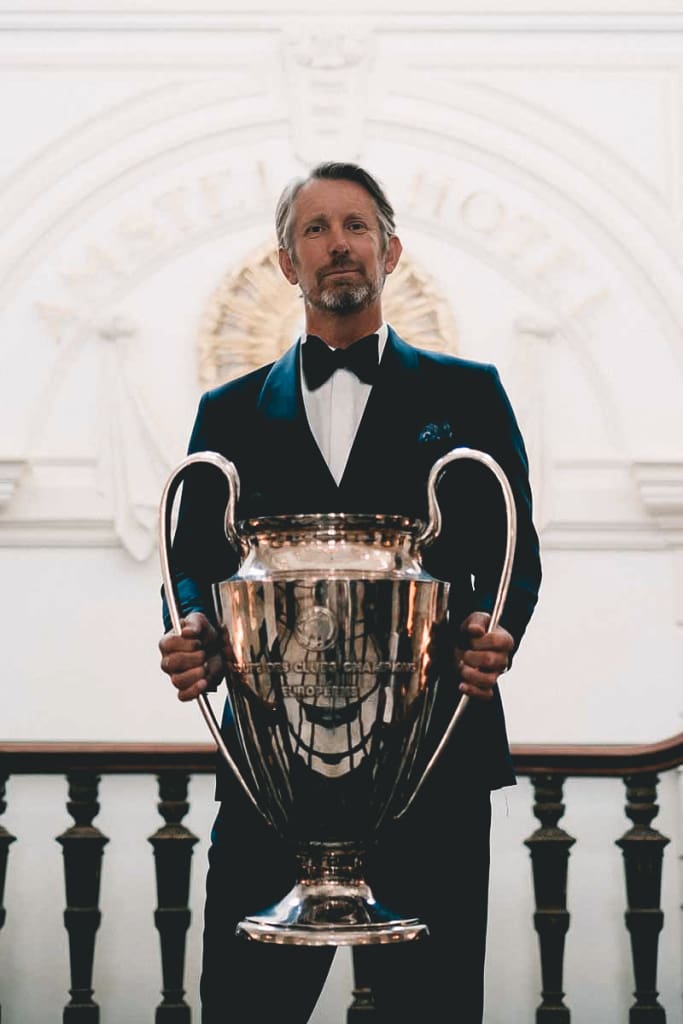 , Tegengeluid in voetbalfashion: <strong>AFC Ajax Legendes in pak</strong>