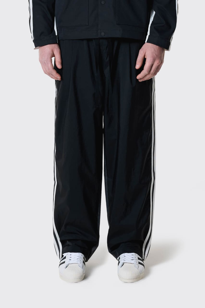 Trackpants