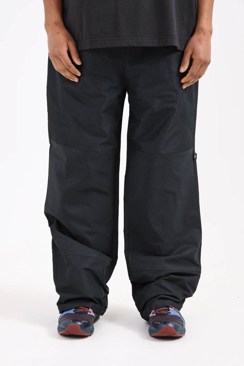 Trackpants