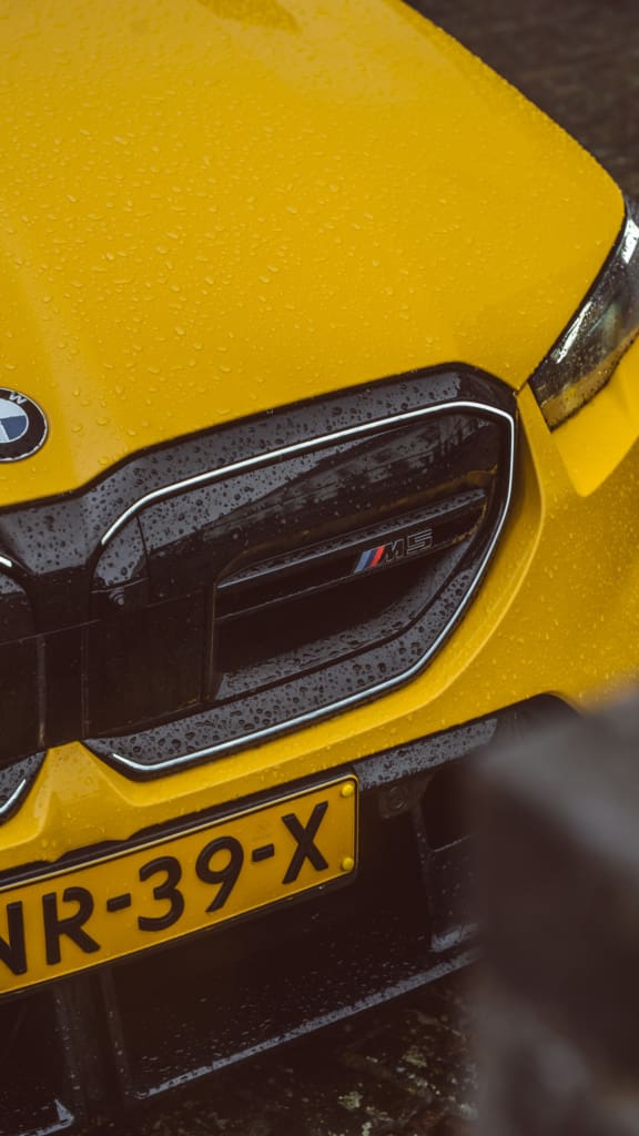 BMW M5, Lekker leven in een <strong>bloedsnelle, gele lifestylemachine</strong>