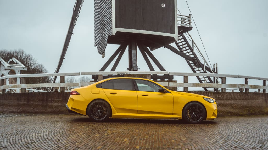 BMW M5, Lekker leven in een <strong>bloedsnelle, gele lifestylemachine</strong>