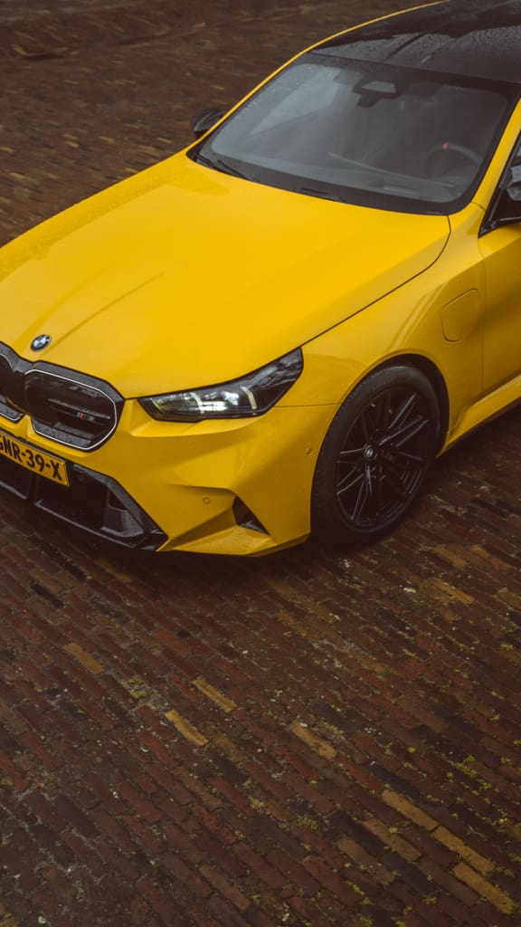 BMW M5, Lekker leven in een <strong>bloedsnelle, gele lifestylemachine</strong>
