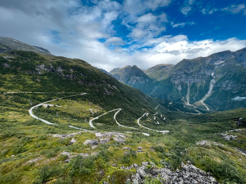 , <strong>Kliffen, fjorden en lavavelden:</strong> de ruigste roadtrips van Noordwest-Europa