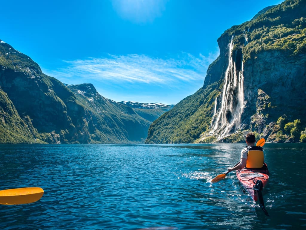 , <strong>Kliffen, fjorden en lavavelden:</strong> de ruigste roadtrips van Noordwest-Europa
