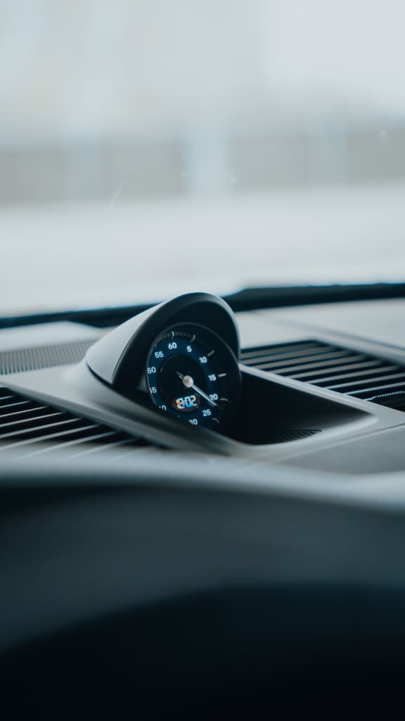 Porsche 911 992.2 Carrera T, <strong> Porsche 992.2 Carrera T</strong>: pure rijbeleving onder de open hemel