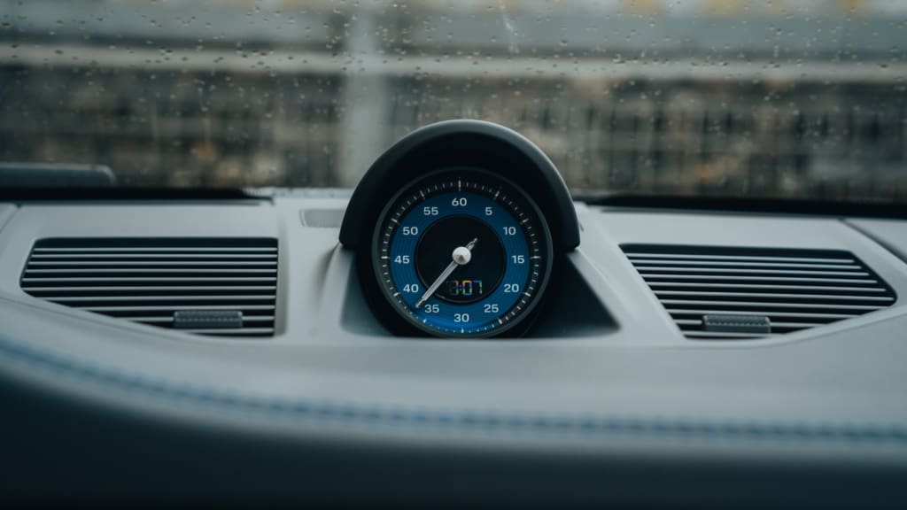 Porsche 911 992.2 Carrera T, <strong> Porsche 992.2 Carrera T</strong>: pure rijbeleving onder de open hemel