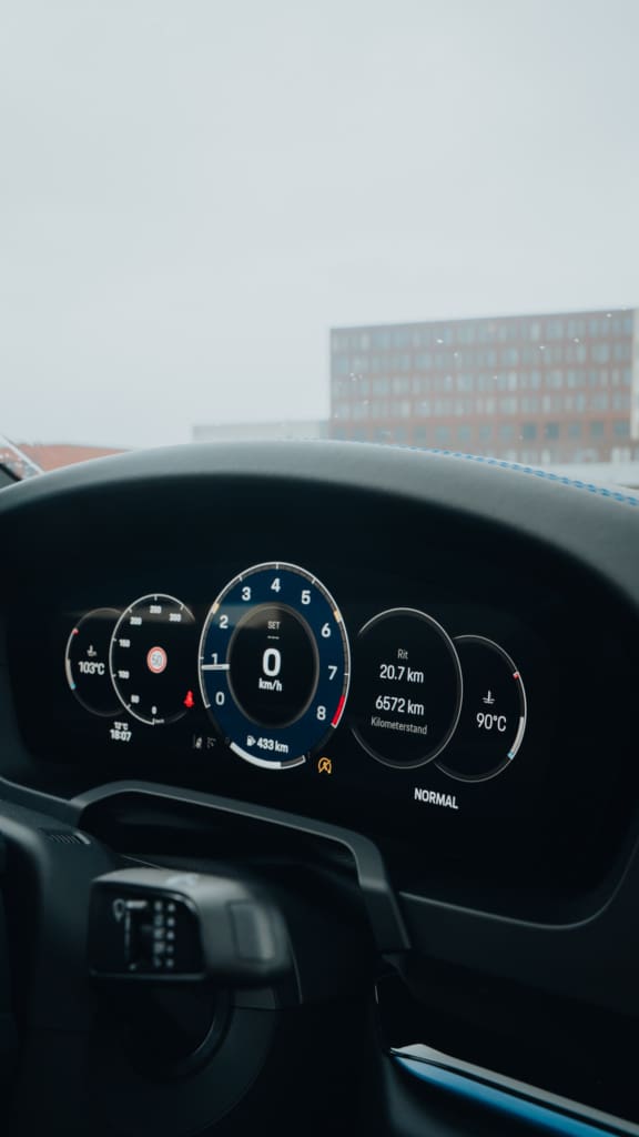 Porsche 911 992.2 Carrera T, <strong> Porsche 992.2 Carrera T</strong>: pure rijbeleving onder de open hemel