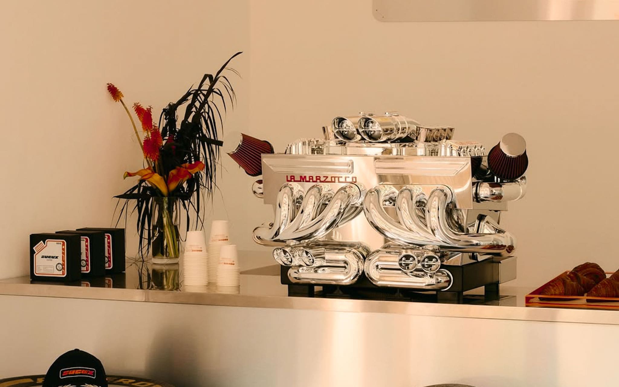 SUCUX V8: espresso krijgt een motorblok
