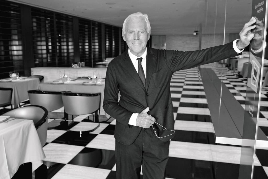 91 outfits van modevirtuoos Giorgio Armani 91 outfits van modevirtuoos Giorgio Armani