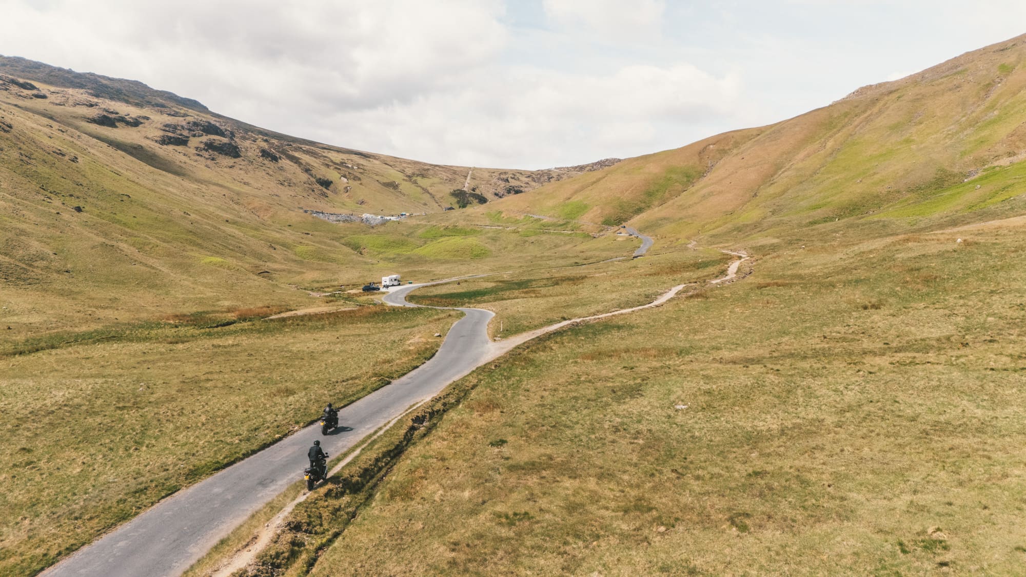 , <strong>Motortrip naar Lake District in Engeland:</strong> bochten, bergen en links rijden